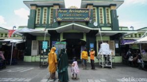 pusat belanja Jogja - pasar beringharjo